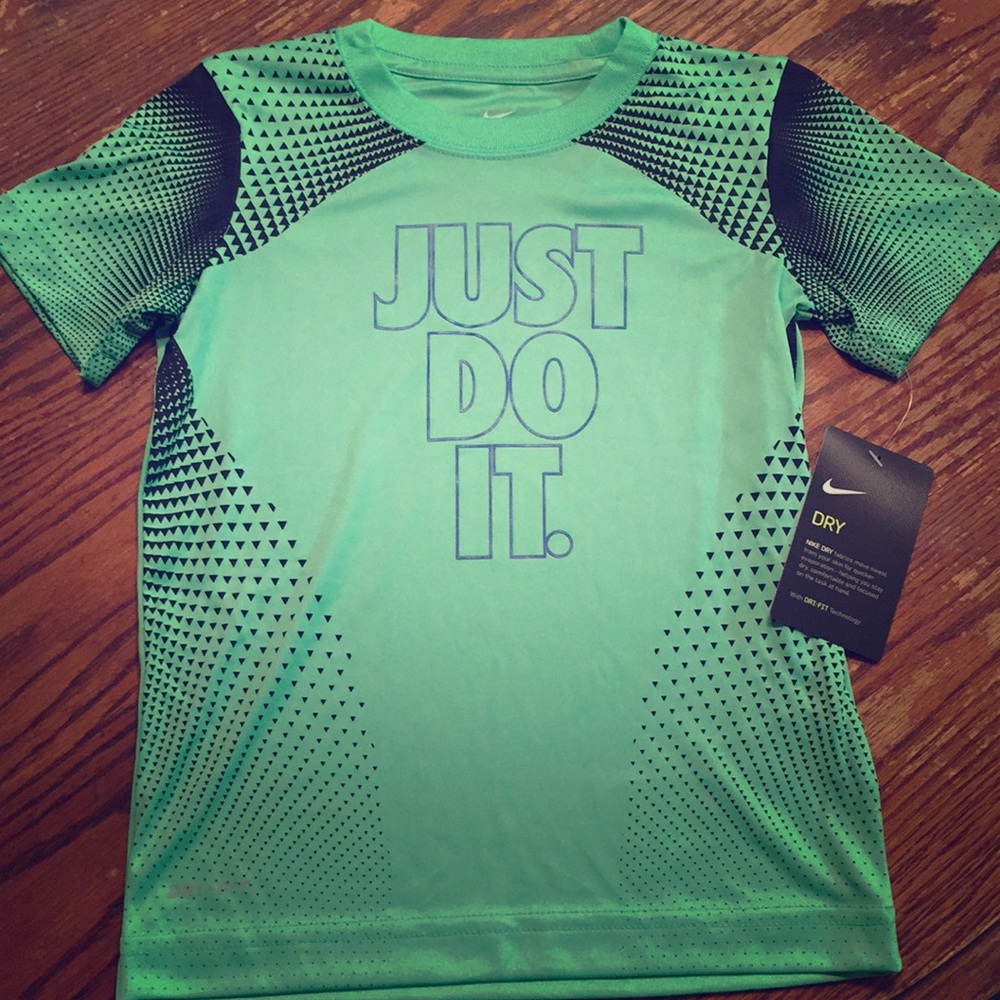 NWT Nike Electric Green Dri-Fit T-shirt